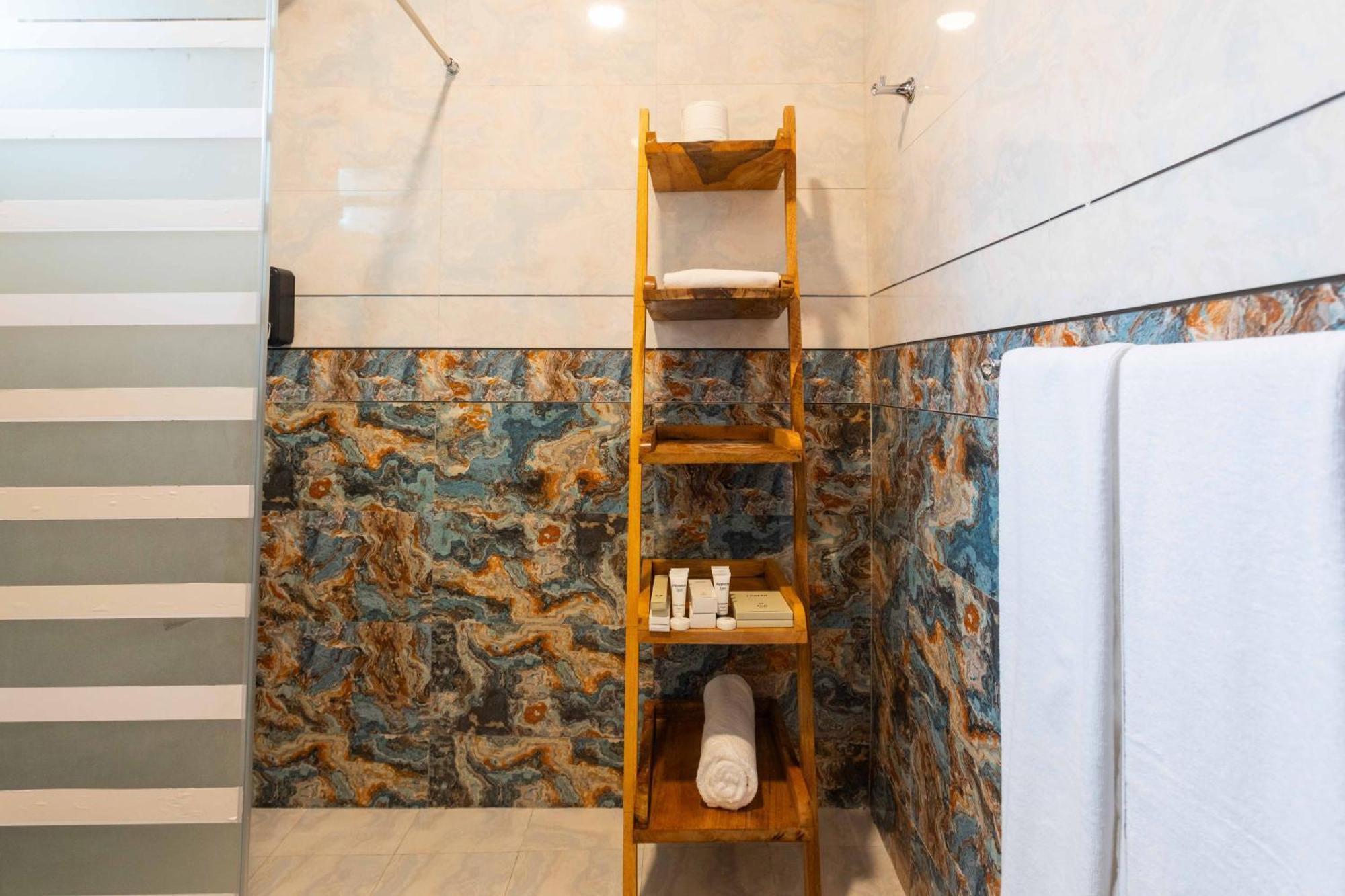Canary Hotel & Spa Нунгві Екстер'єр фото